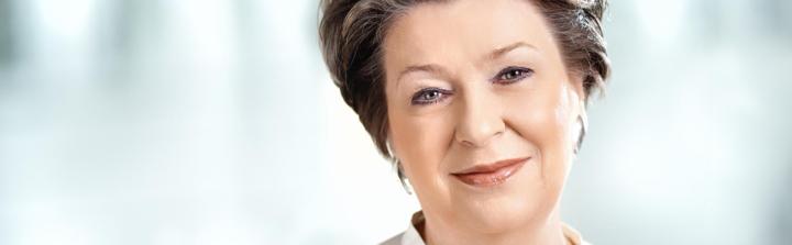 Dr Irena Eris o unijnym przeregulowaniu i naśladownictwie w branży kosmetycznej